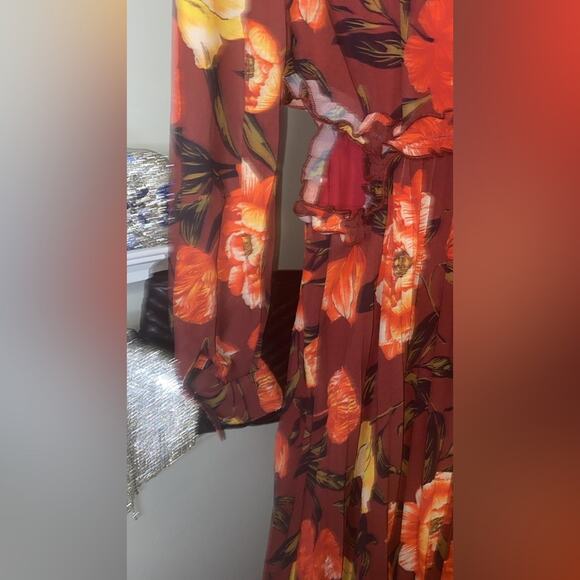 Vici Women's Waist Cutout Pleated Long Sleeve Maxi Dress in Rust Floral - Picture 6 of 14